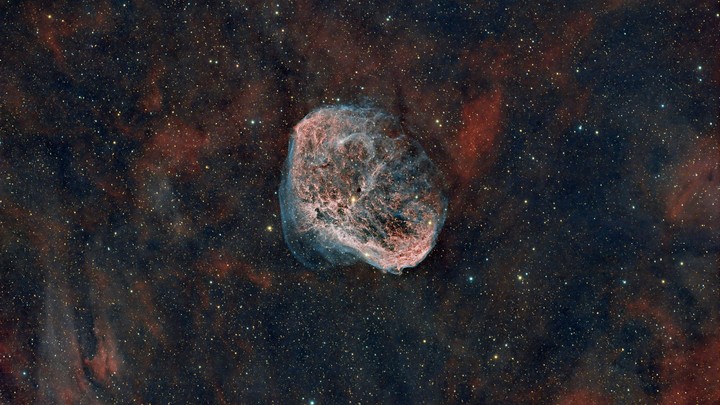 CrescentNebula CarpeNoctem 3839x2160
