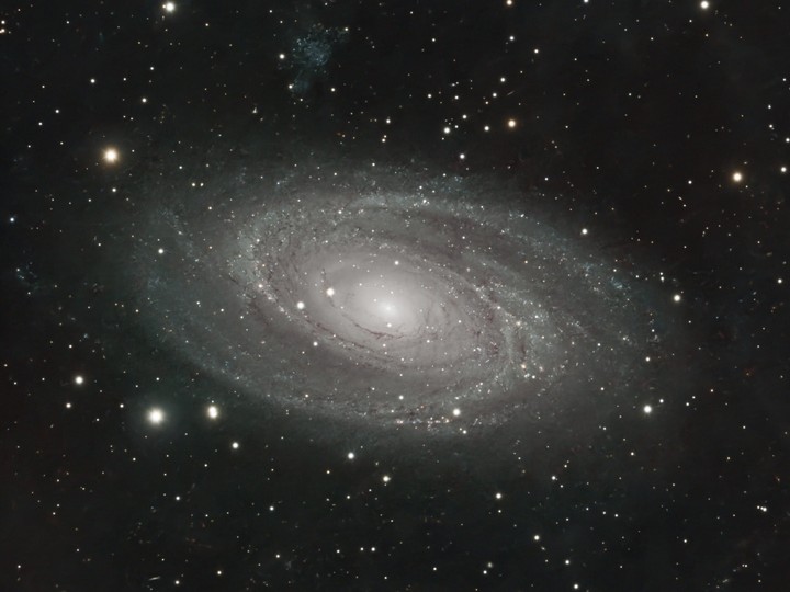 M81 13hr24Min Crop